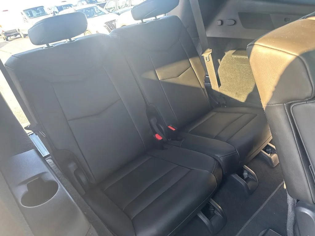 Used 2021 Crystal White Tri-Coat Cadillac Premium Luxury image 43