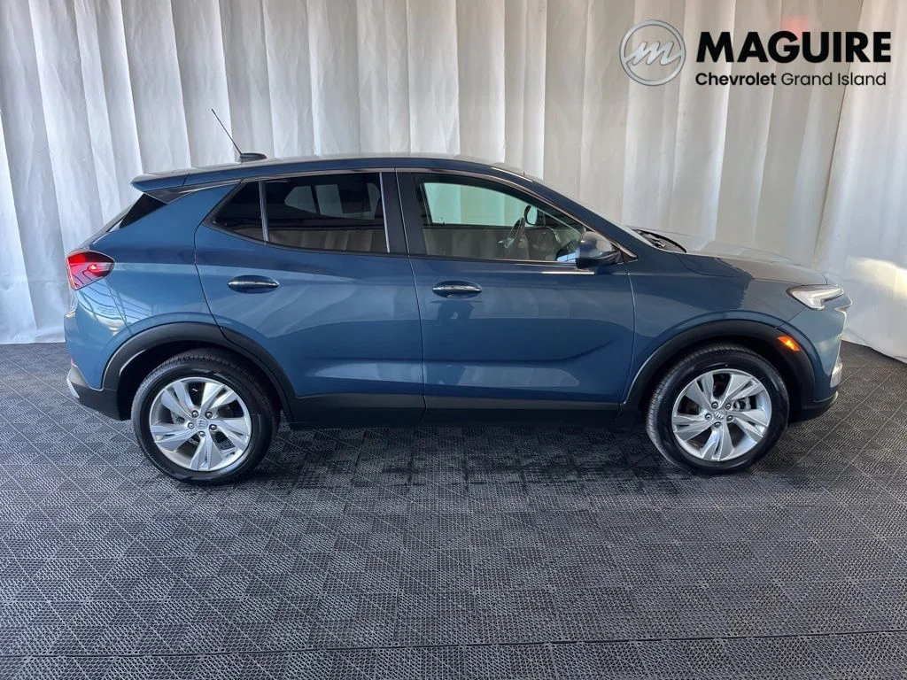 Used 2024 Blue Buick Preferred image 2