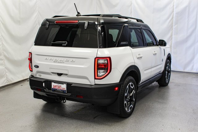 Certified Used 2021 Oxford White Ford Outer Banks image 7