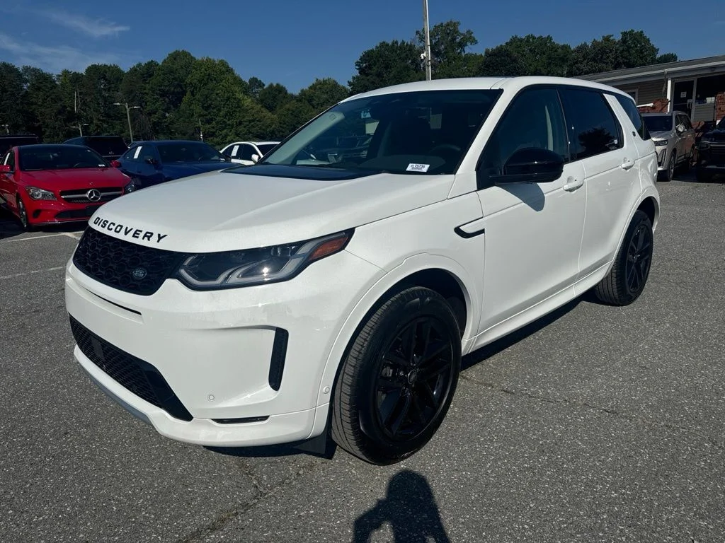 Used 2025 White Land Rover S image 1