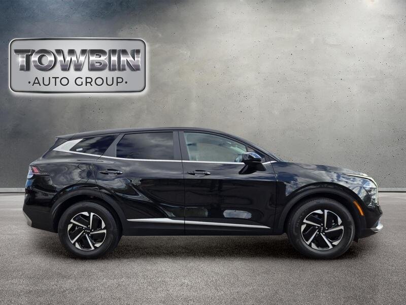 Certified Used 2025 Black Kia LX image 3