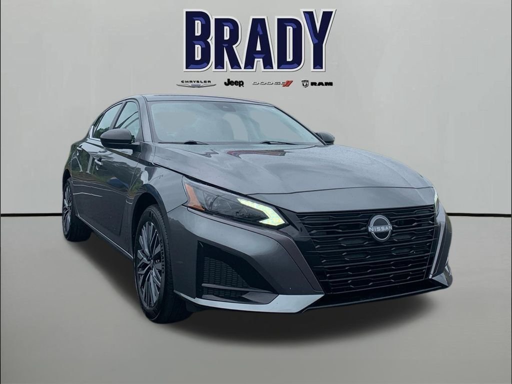 Used 2026 Gray Nissan 2.5 SV image 1