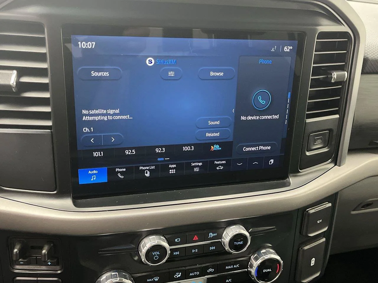 Used 2025 White Ford XLT image 18