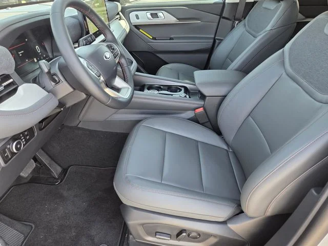 New 2026 Space White Metallic Ford Active image 24