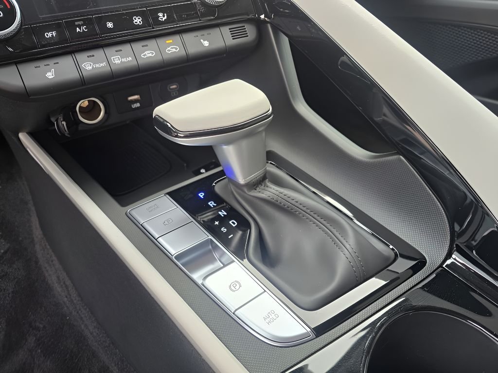 Used 2026 Abyss Black Hyundai Limited image 19