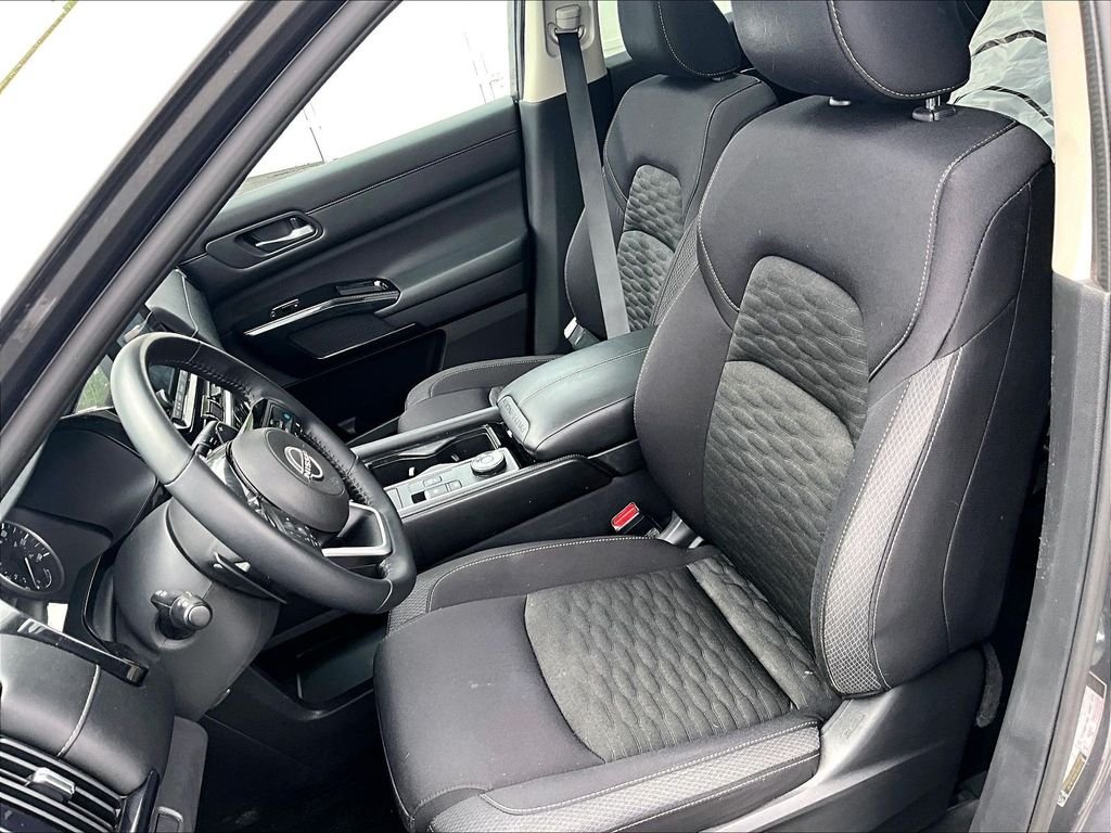 Used 2022 Gun Metallic Nissan SV image 10