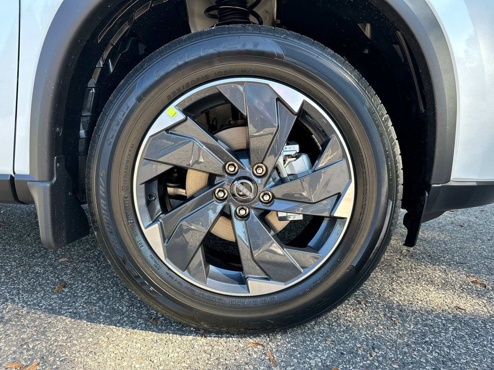 New 2026 White Nissan SV image 12