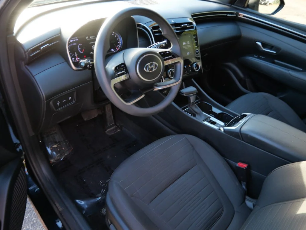 Certified Used 2022 Black Hyundai SEL image 3