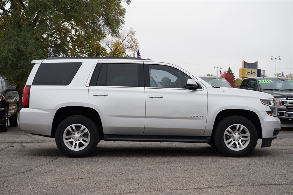 2018 Chevrolet Tahoe LS photo 2