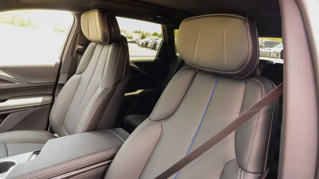 2026 Cadillac LYRIQ Sport - Photo 11