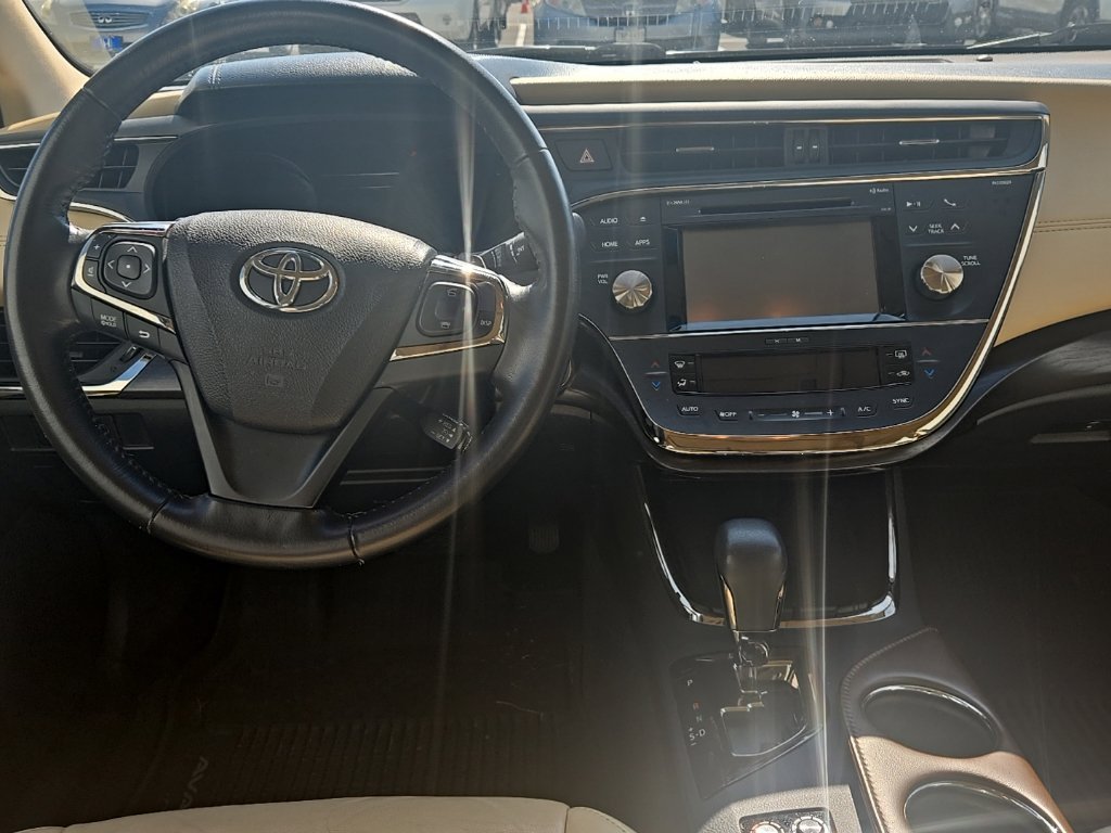 Used 2016 Mica Toyota XLE Plus image 14