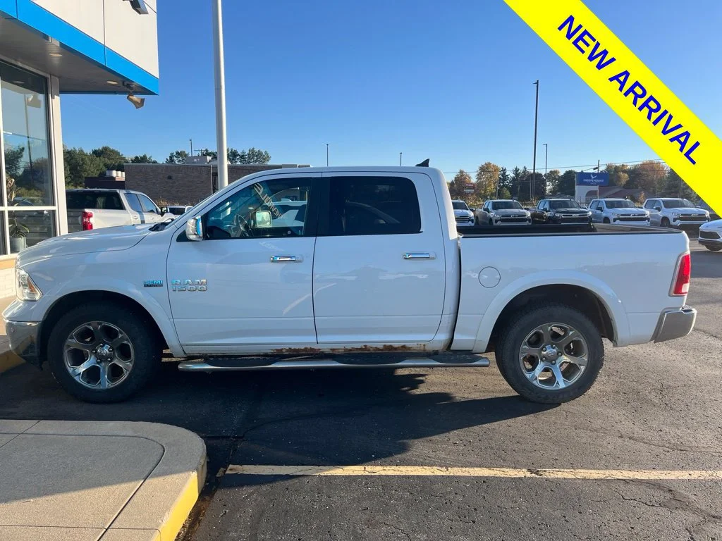 Used 2018 RAM Ram 1500 Pickup Laramie with VIN 1C6RR7NT6JS194572 for sale in Marlette, MI