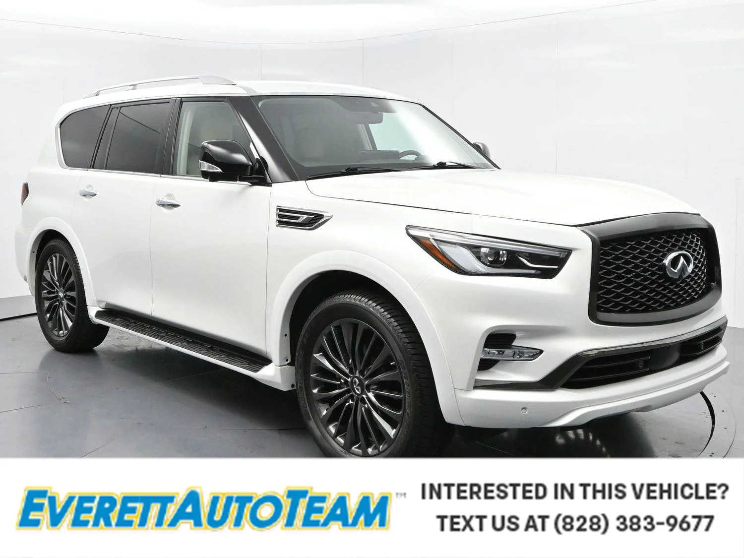 Used 2023 Moonstone White INFINITI PREMIUM SELECT image 1