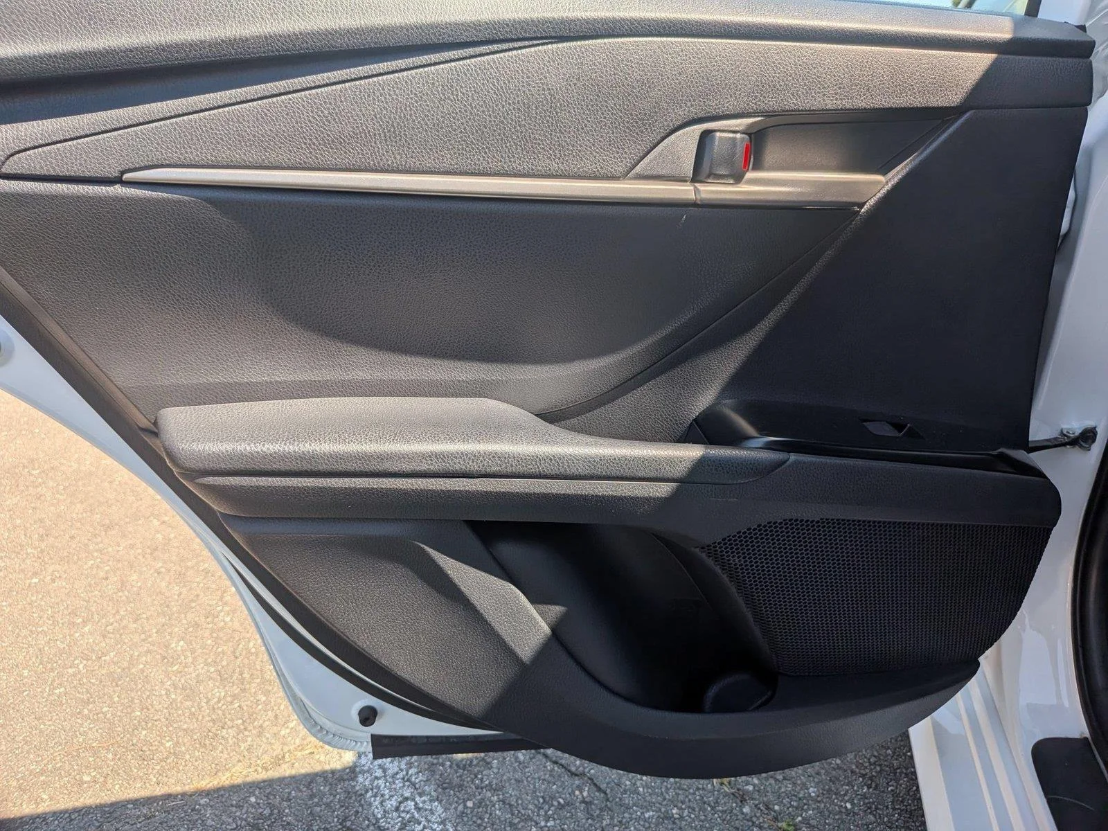Used 2025  TOYOTA  image 30