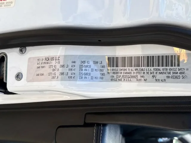 Used 2016 Bright White Clearcoat Jeep Limited image 17