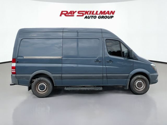 Used 2018 Gray Mercedes-Benz Cargo 144 WB image 8