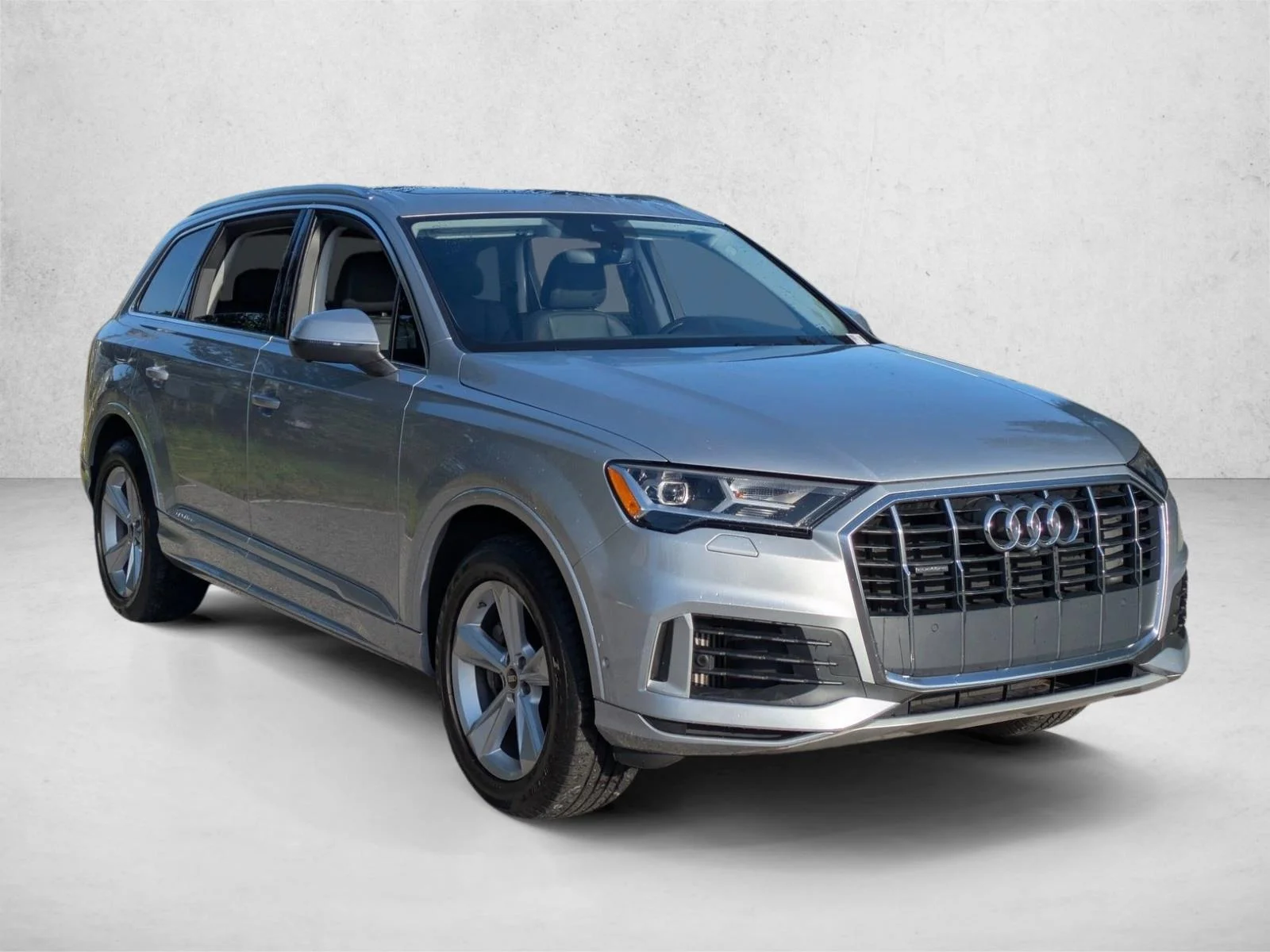 Used 2022 Florett Silver Metallic Audi Premium image 2