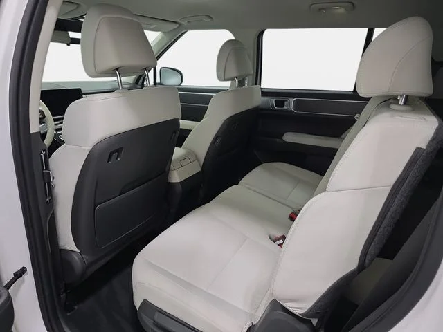Used 2024 White Hyundai SE image 12
