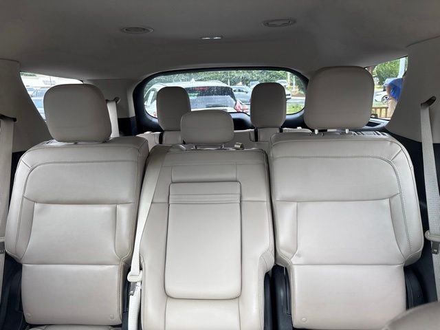 Used 2022 Star White Metallic Tri-Coat Ford XLT image 11