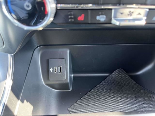 New 2026 Carbonized Gray Metallic Ford XLT image 12
