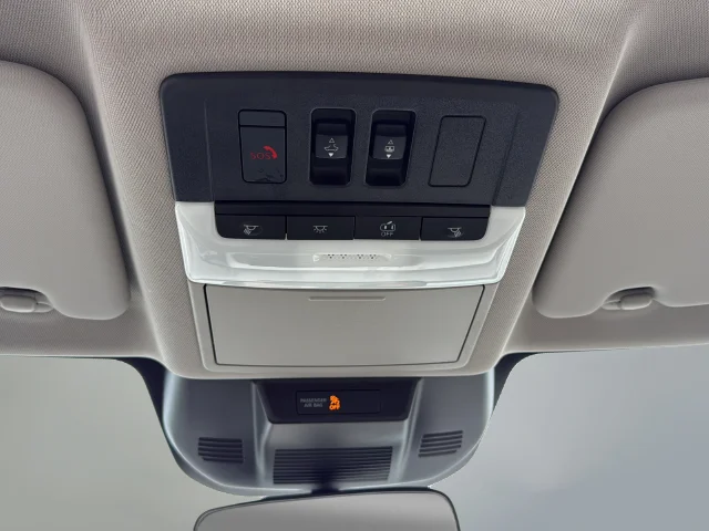 Used 2025 White Nissan SV image 36