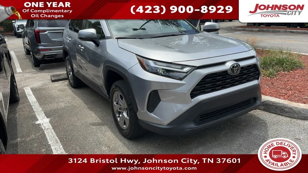 2023 Toyota RAV4 XLE AWD's photo