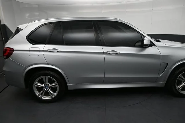 Used 2017 Silver BMW sDrive35i image 5
