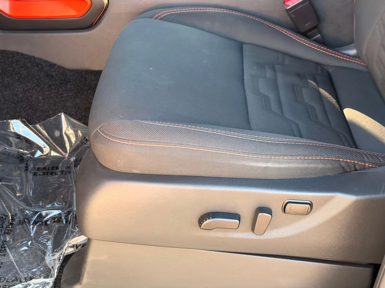 Used 2025 Boulder Gray Pearl Nissan PRO-4X image 18