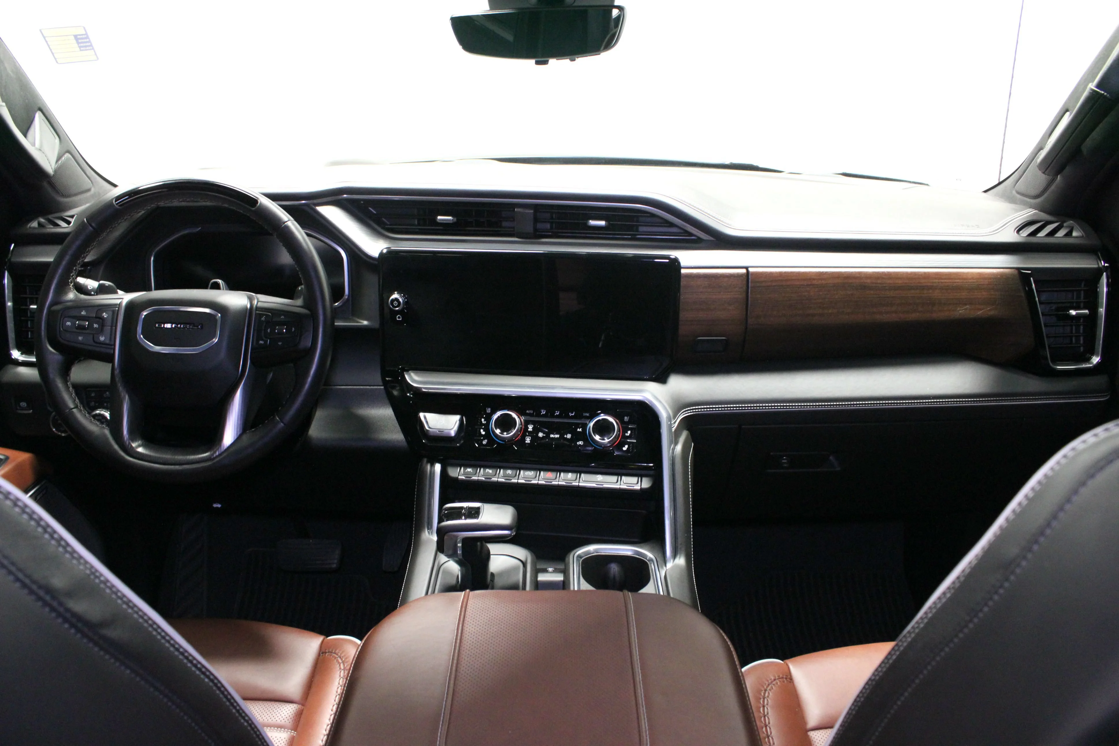 Used 2026 Onyx Black GMC Denali Ultimate image 22