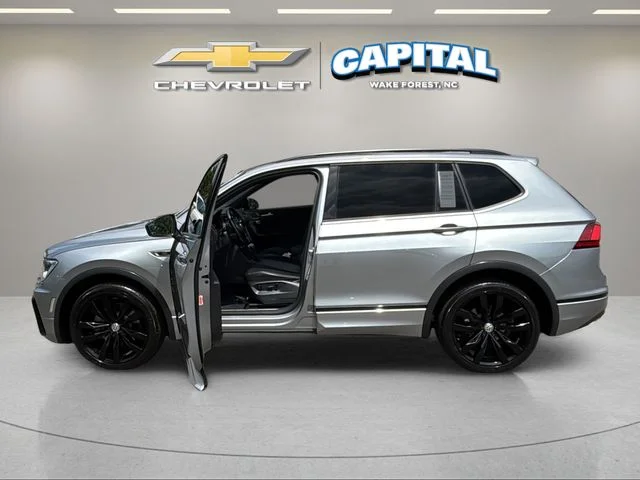 Used 2021 Silver Volkswagen 2.0T SE R-Line Black image 9