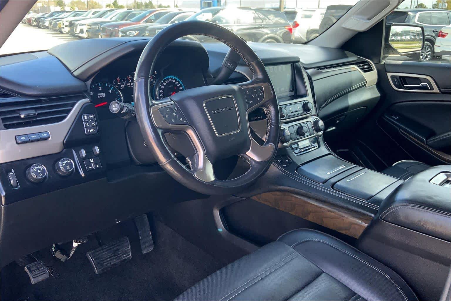 Used 2018 Onyx Black GMC Denali image 18