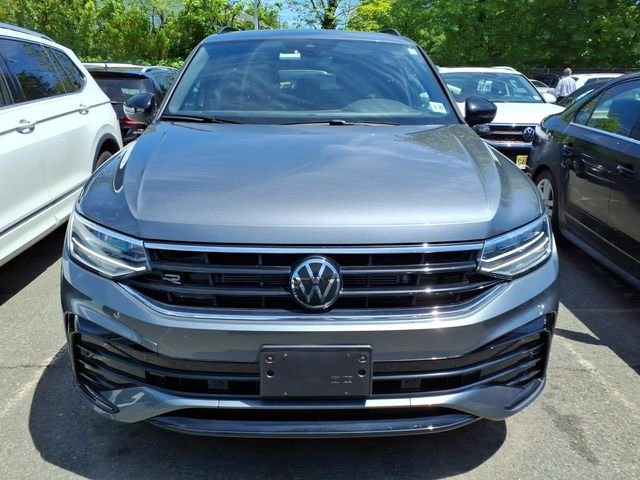 Used 2024 Gray Volkswagen 2.0T SE R-Line Black image 3