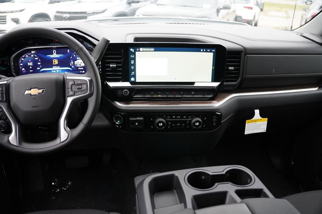 New 2026 Summit White Chevrolet LT image 12