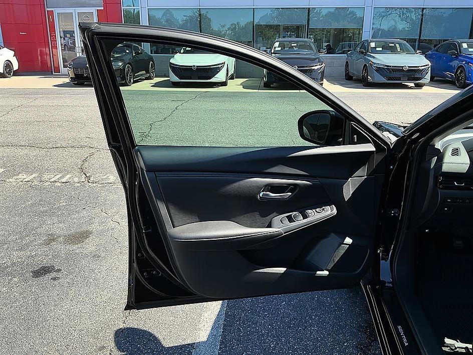 Used 2025 Super Black Nissan SV image 12