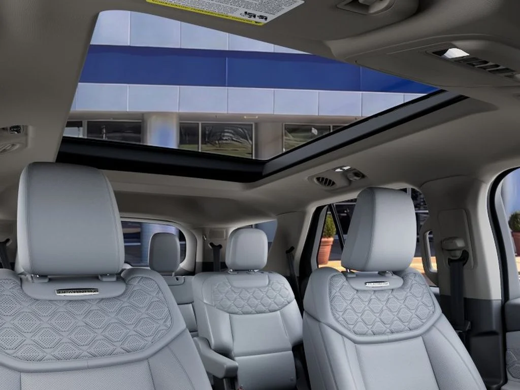 New 2027 Carbonized Gray Metallic Ford Platinum® image 22