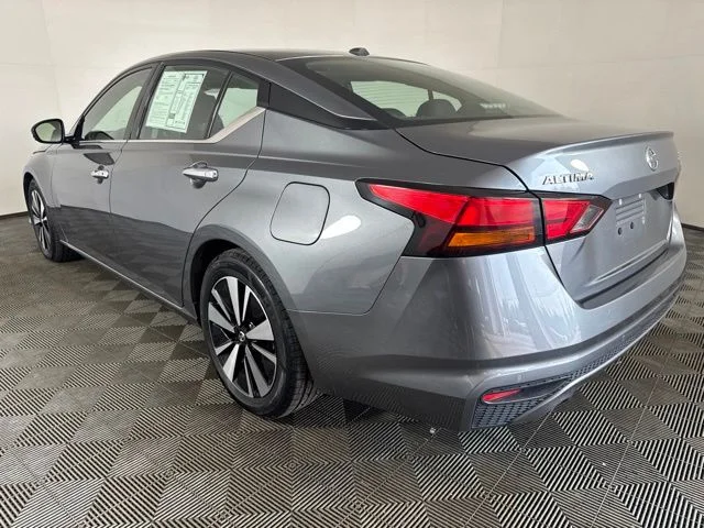 Used 2019 Gun Metallic Nissan 2.5 SL image 6