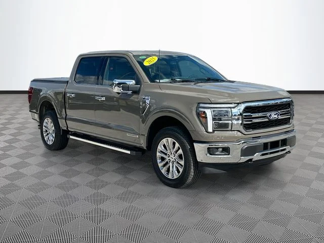 Used 2025 Gray Ford Lariat image 3