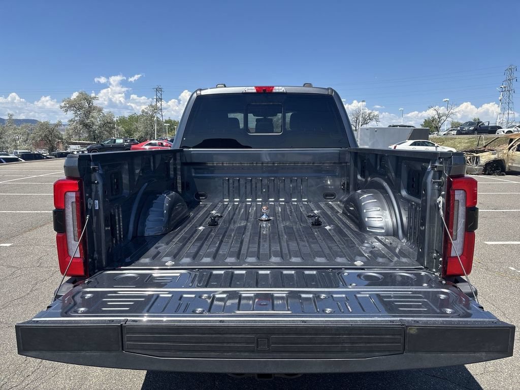 2026 Ford F-350 Super Duty Platinum - Photo 31