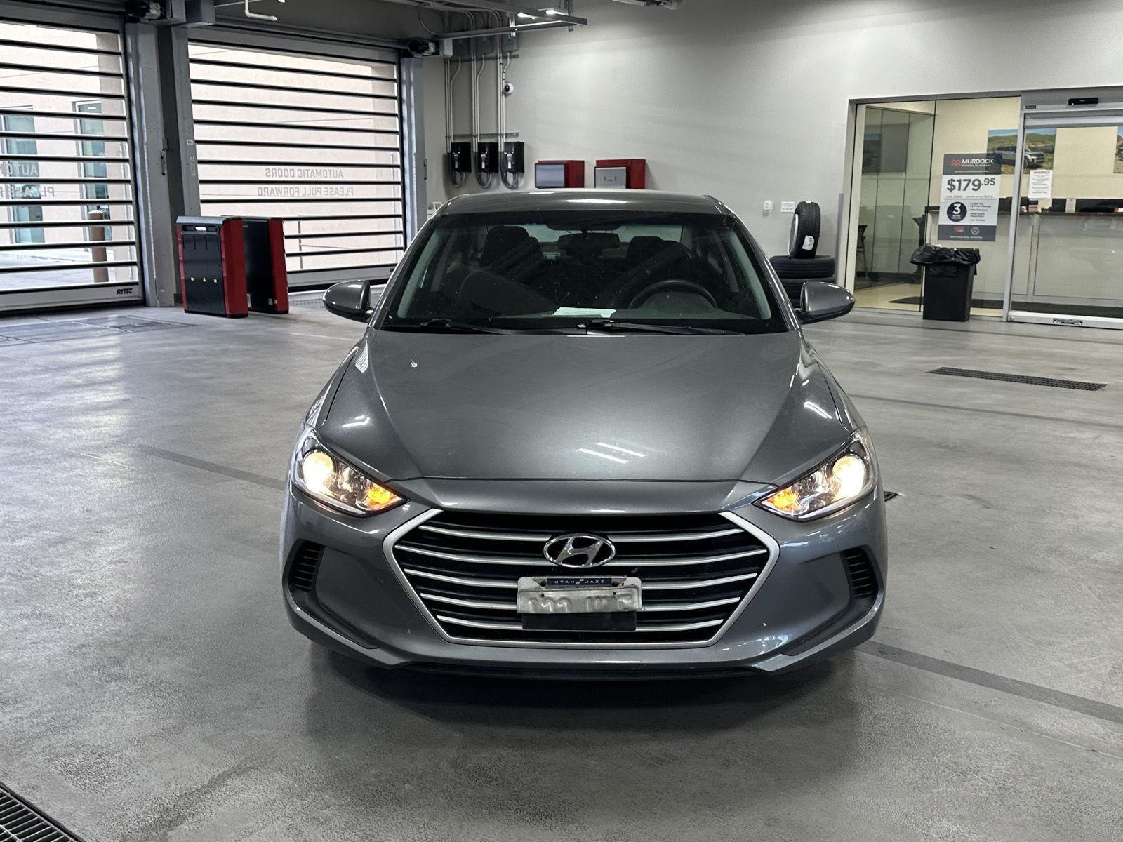 Used 2018 Machine Gray Hyundai SEL image 11