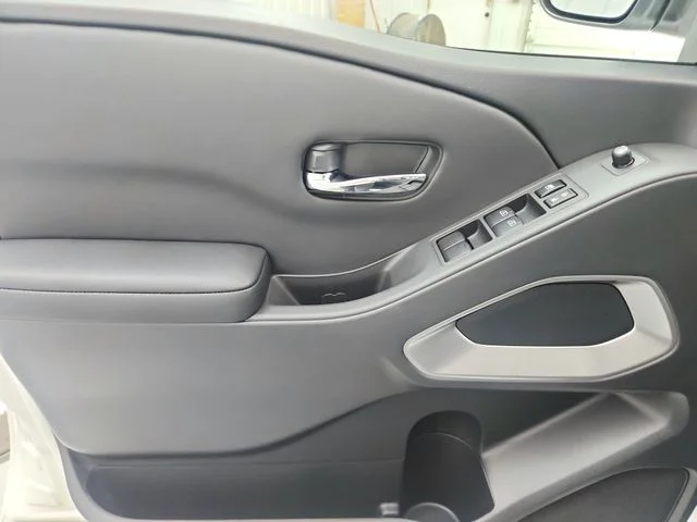 New 2026 White Nissan SV image 31