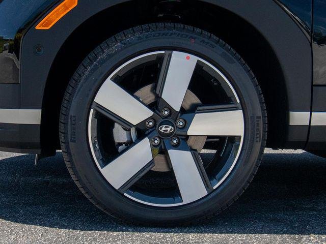 New 2026 Black Hyundai Limited image 2
