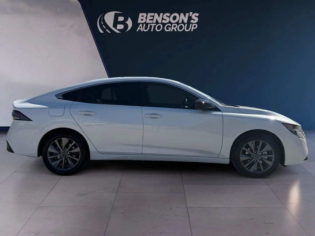 New 2026 White Nissan SL image 6