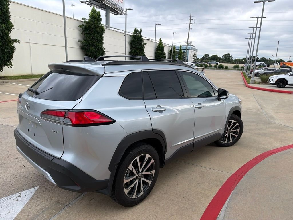 Used 2025 Silver Toyota XLE image 3
