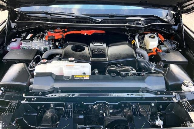 2025 Toyota Sequoia SR5 - Photo 30