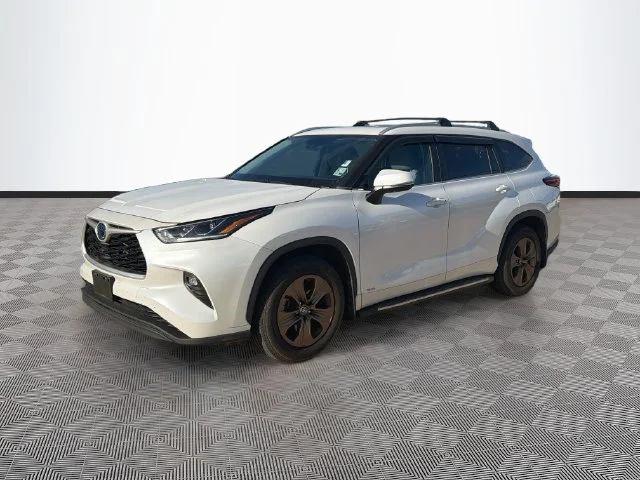 Used 2023 Beige Toyota Bronze Edition image 2
