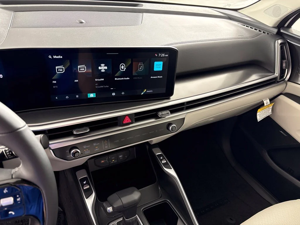 New 2026 Glacial White Pearl Kia EX image 35