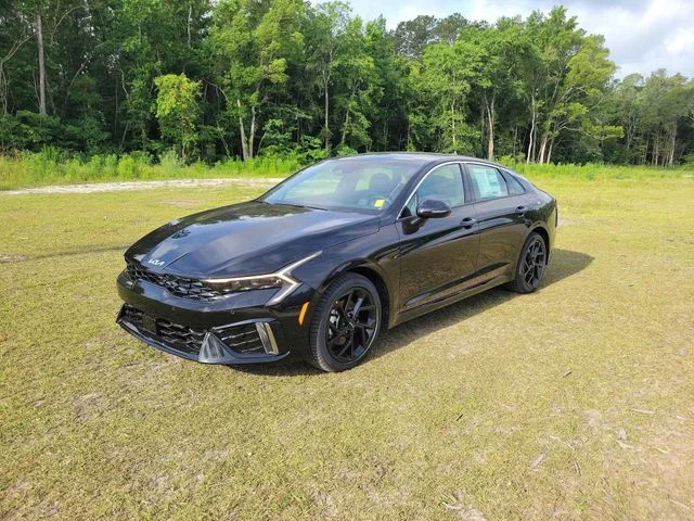 New 2026 Aurora Black Pearl Kia GT-Line FWD image 4