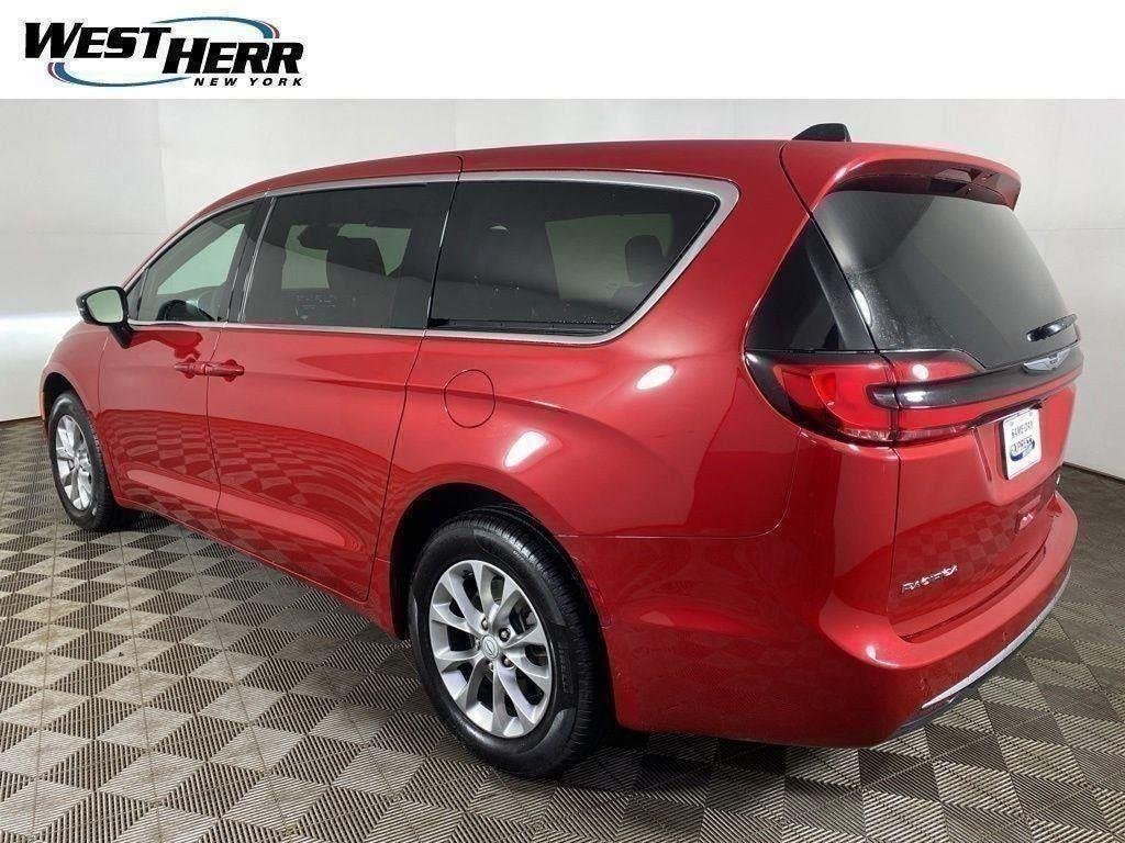 Used 2026 Red Hot Pearlcoat Chrysler Select AWD image 58