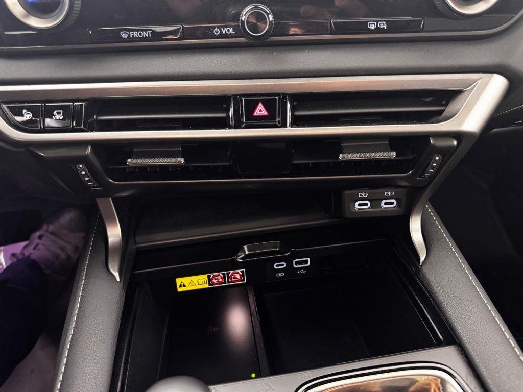 Used 2024 Eminent White Pearl Lexus 350 Premium Plus image 11