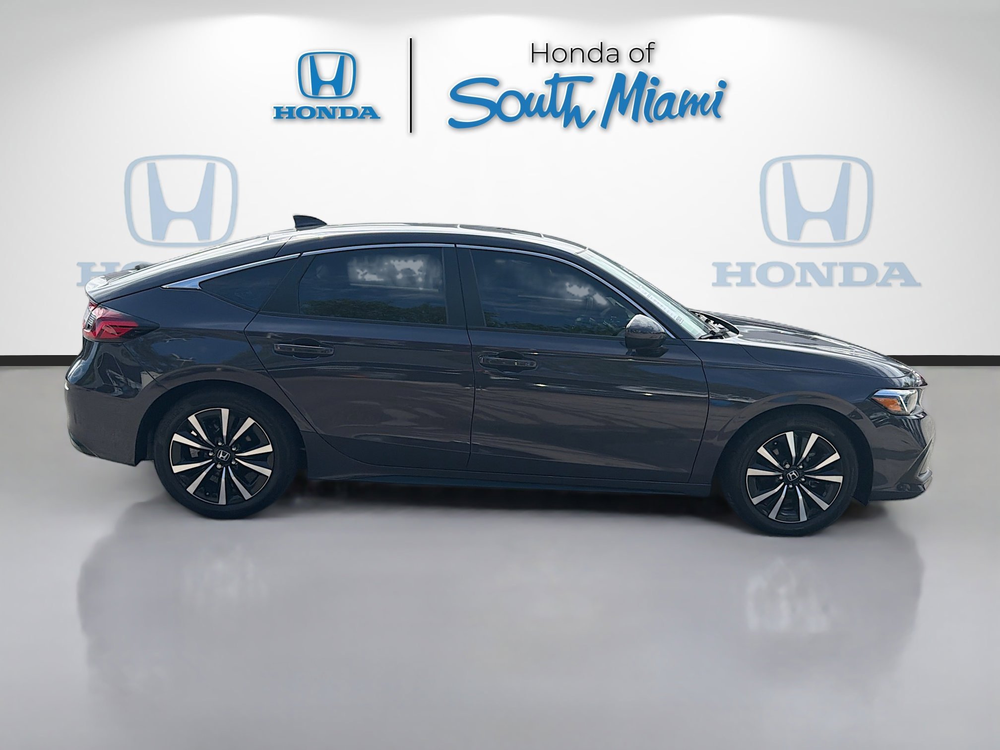 2024 Honda Civic Hatchback EX-L - Photo 8